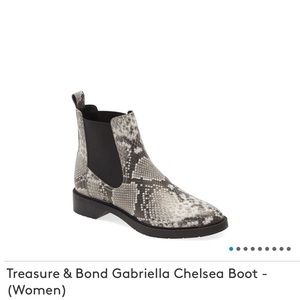 Treasure & Bond Gabriella Chelsea Boot